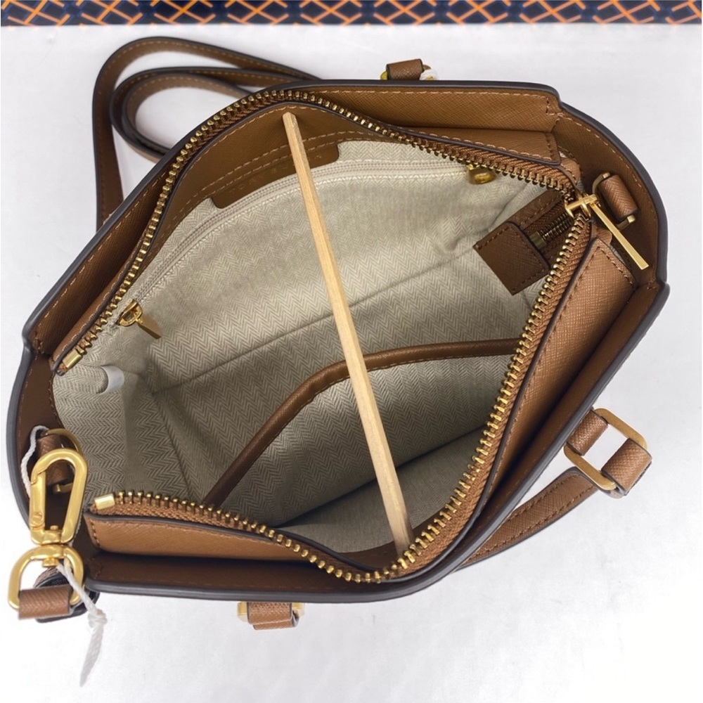 TORY BURCH EMERSON MINI NWT
TOP ZIP TOTE LEATHER CROSSBODY SATCHEL - Picture 10 of 15